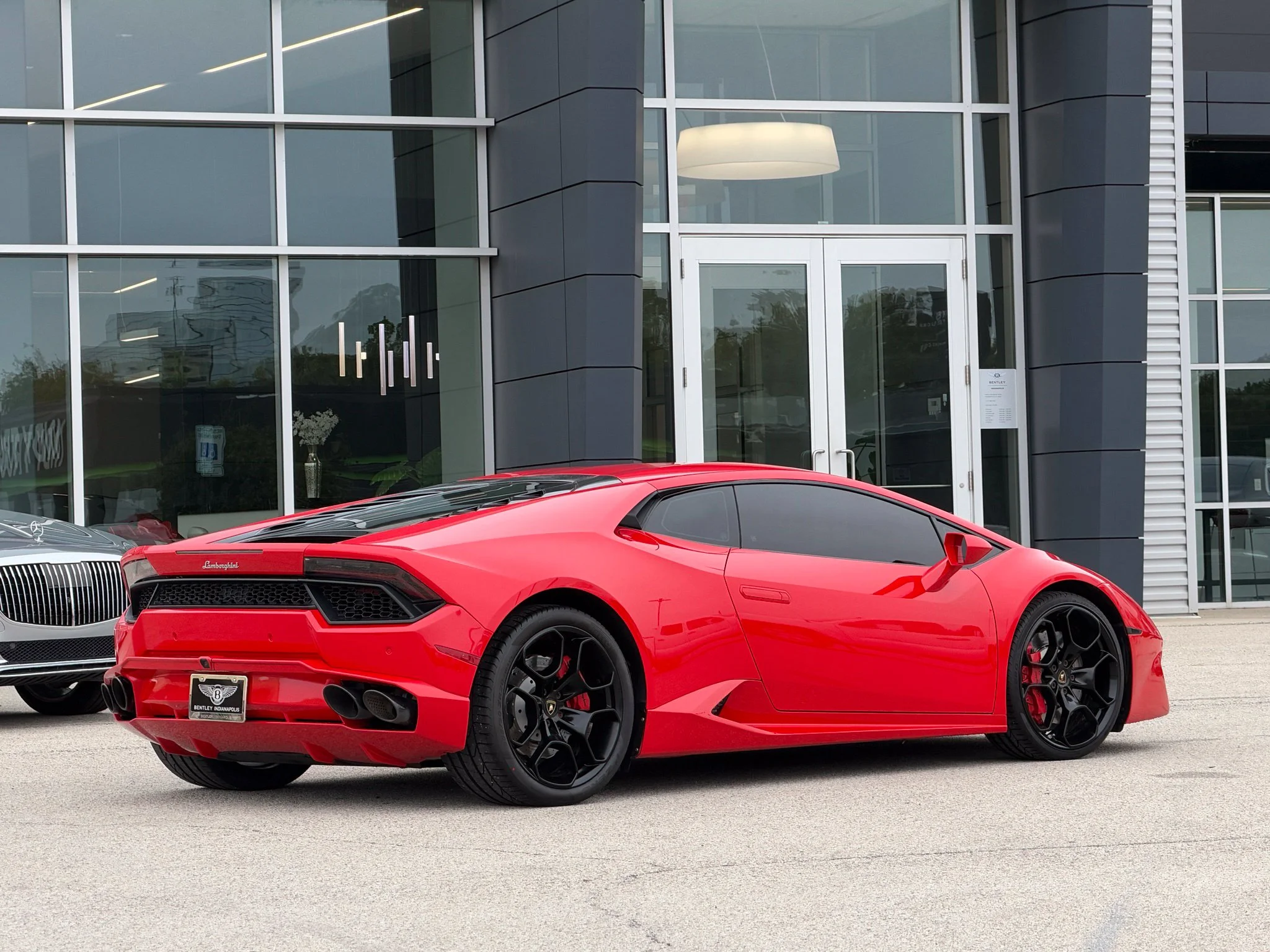 Used 2016 Red Lamborghini LP580-2 image 8