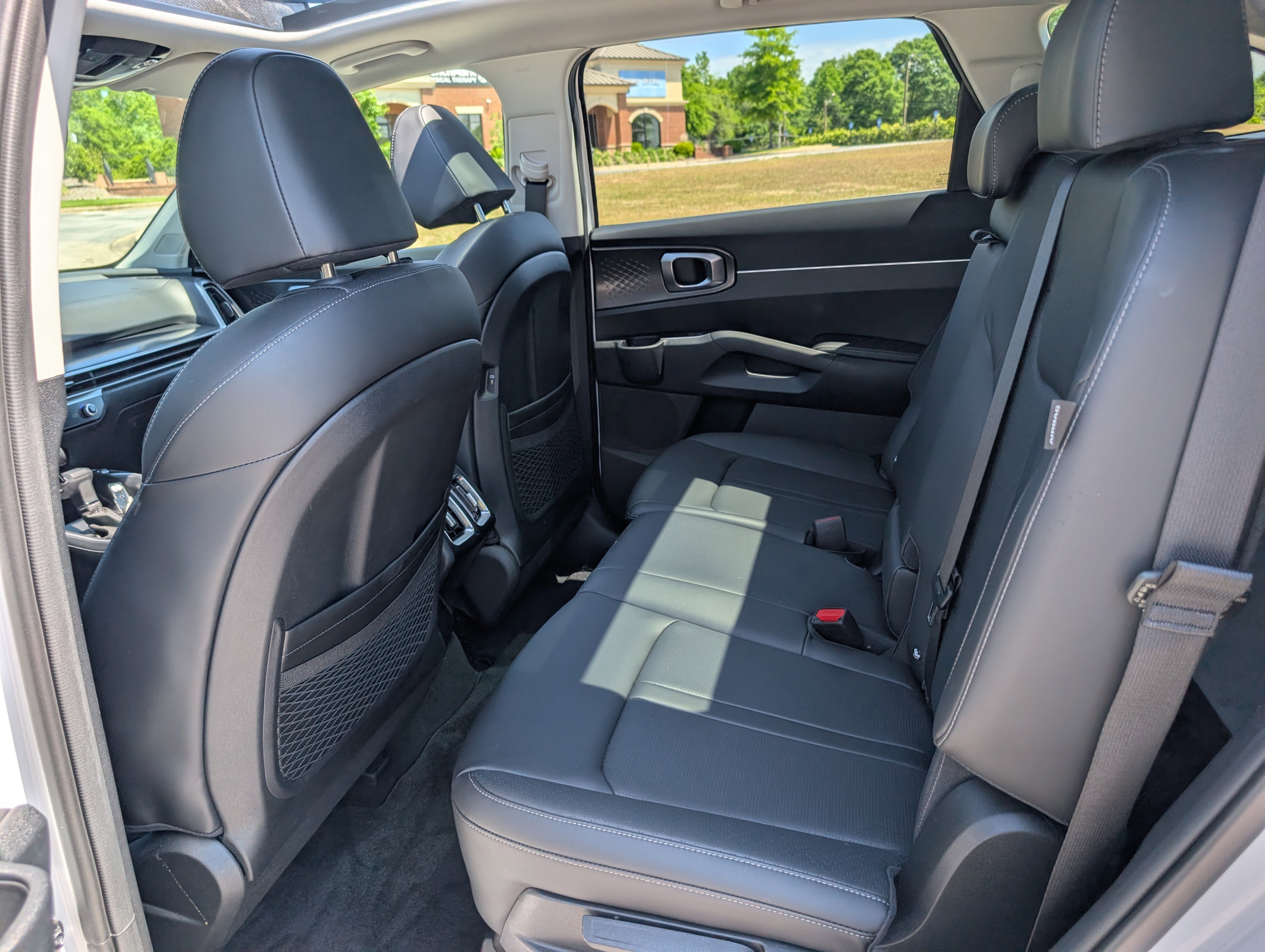2025 Kia Sorento S - Photo 13