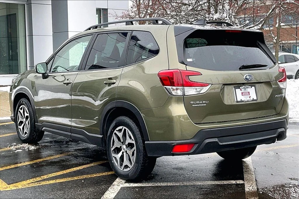 2024 Subaru Forester Premium - Photo 12
