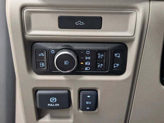 New 2026 Agate Black Metallic Ford Platinum® image 54