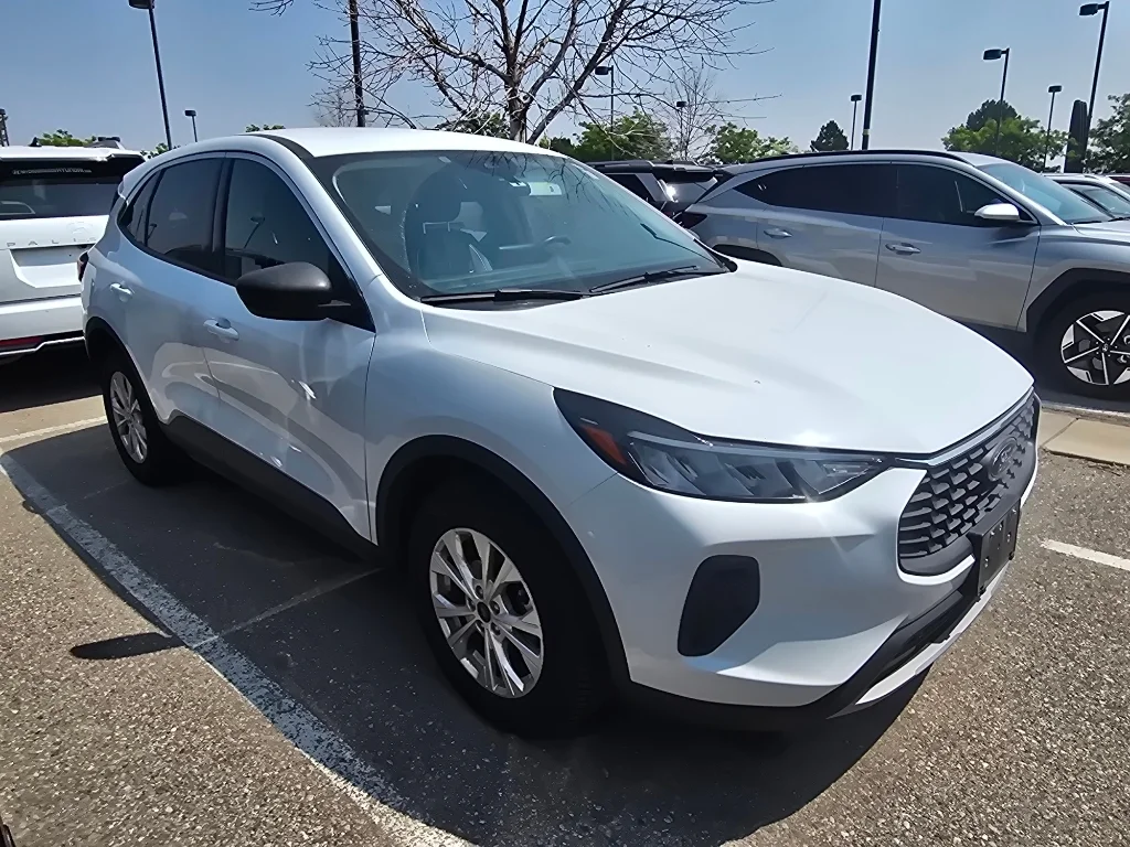 Used 2023 Oxford White Ford Active image 16