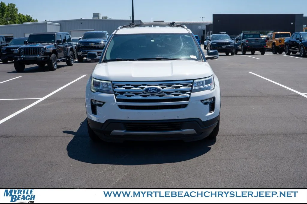 Used 2018 Oxford White Ford XLT image 9