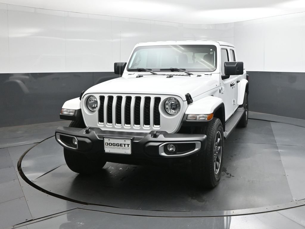 Used 2023 White Jeep Overland image 22