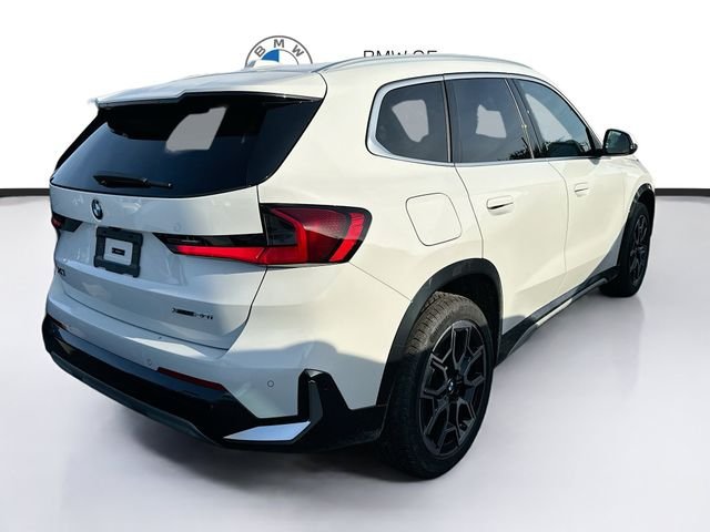 New 2026 White BMW xDrive28i image 4