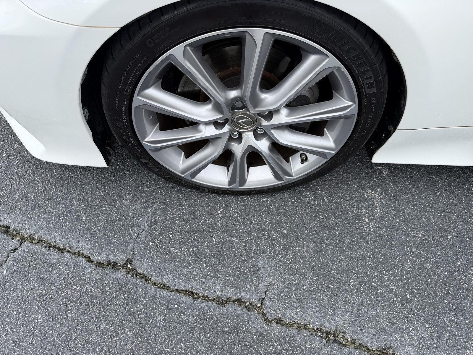 Used 2015 Starfire Pearl Lexus RWD image 32