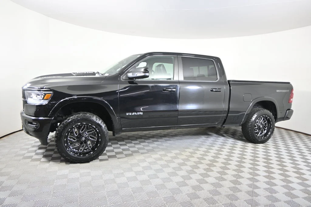 Used 2020 RAM Ram 1500 Pickup Laramie with VIN 1C6SRFRT6LN180467 for sale in Forest Lake, Minnesota