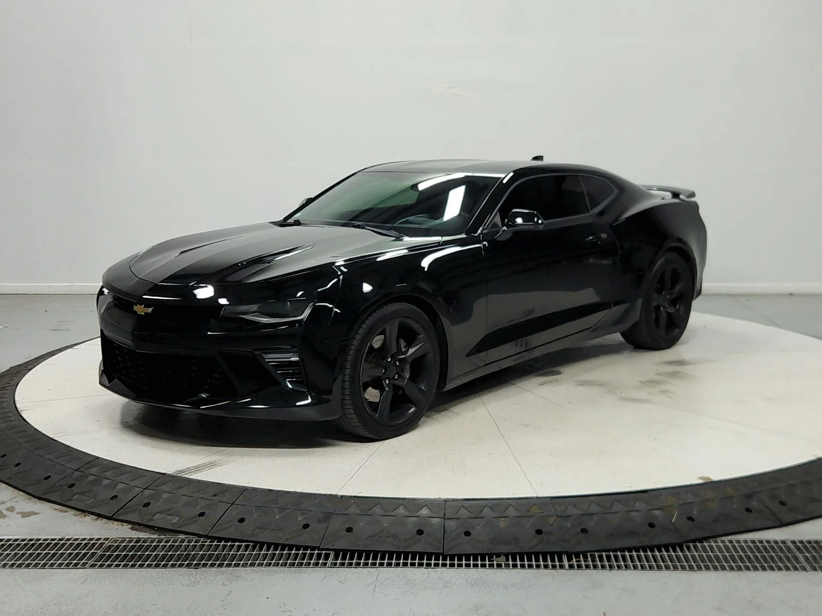 Used 2016 Black Chevrolet SS image 4
