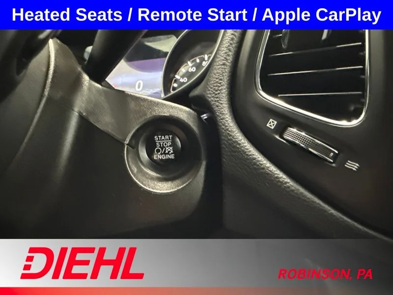 Used 2018 White Jeep Latitude image 27