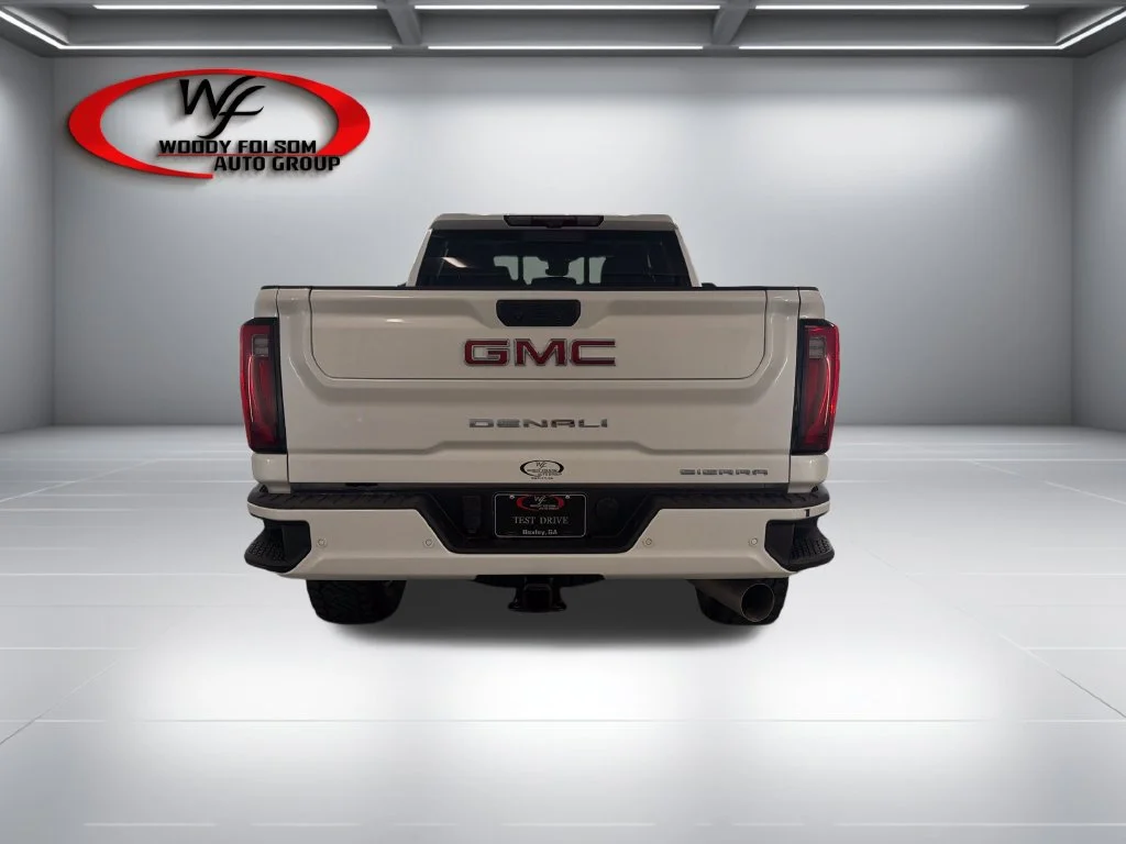 Used 2024 White GMC Denali image 6
