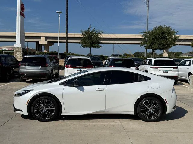 Certified Used 2023 WIND CHILL PEARL* Toyota XLE image 8