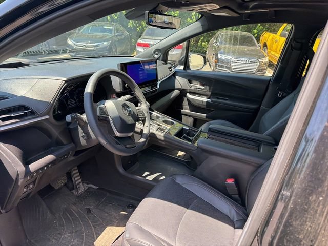 Used 2025 Black Toyota Platinum image 10