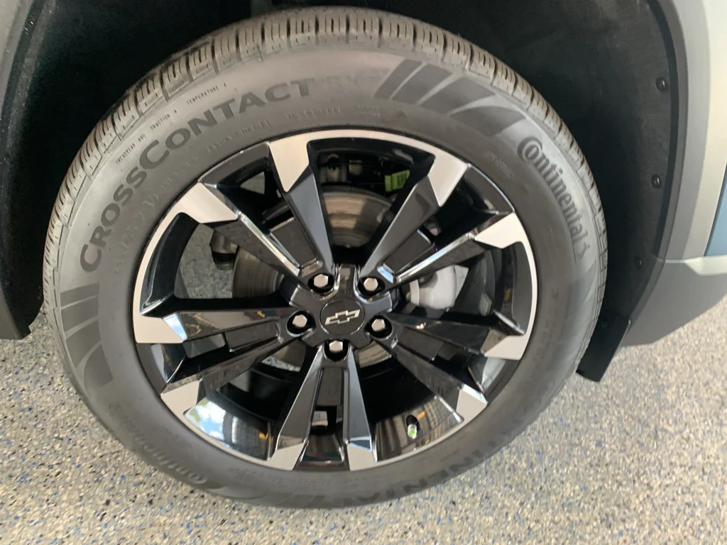 2027 Chevrolet Equinox RS - Photo 35