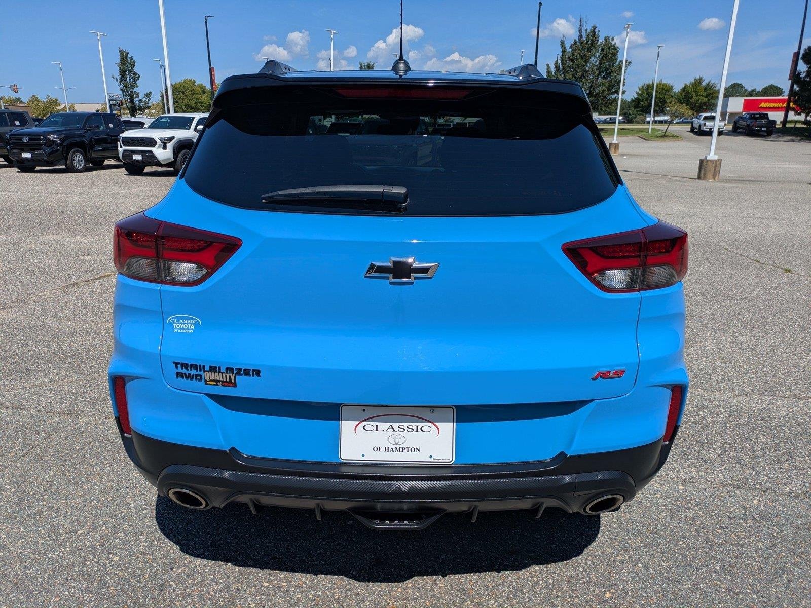 Used 2023 Fountain Blue Chevrolet RS image 5