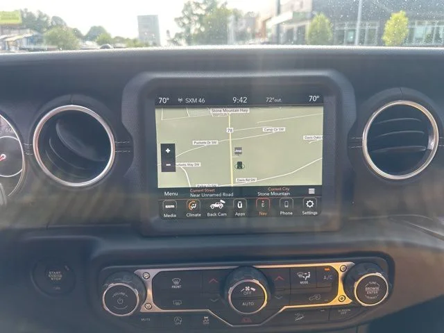 Used 2018 White Jeep Unlimited Sahara image 28