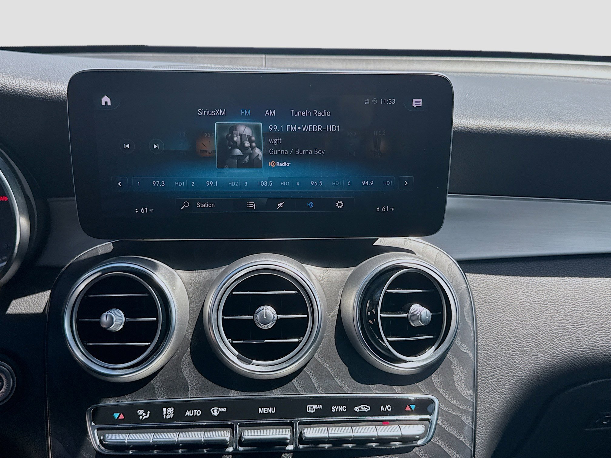 2022 Mercedes-Benz GLC GLC300 - Photo 12