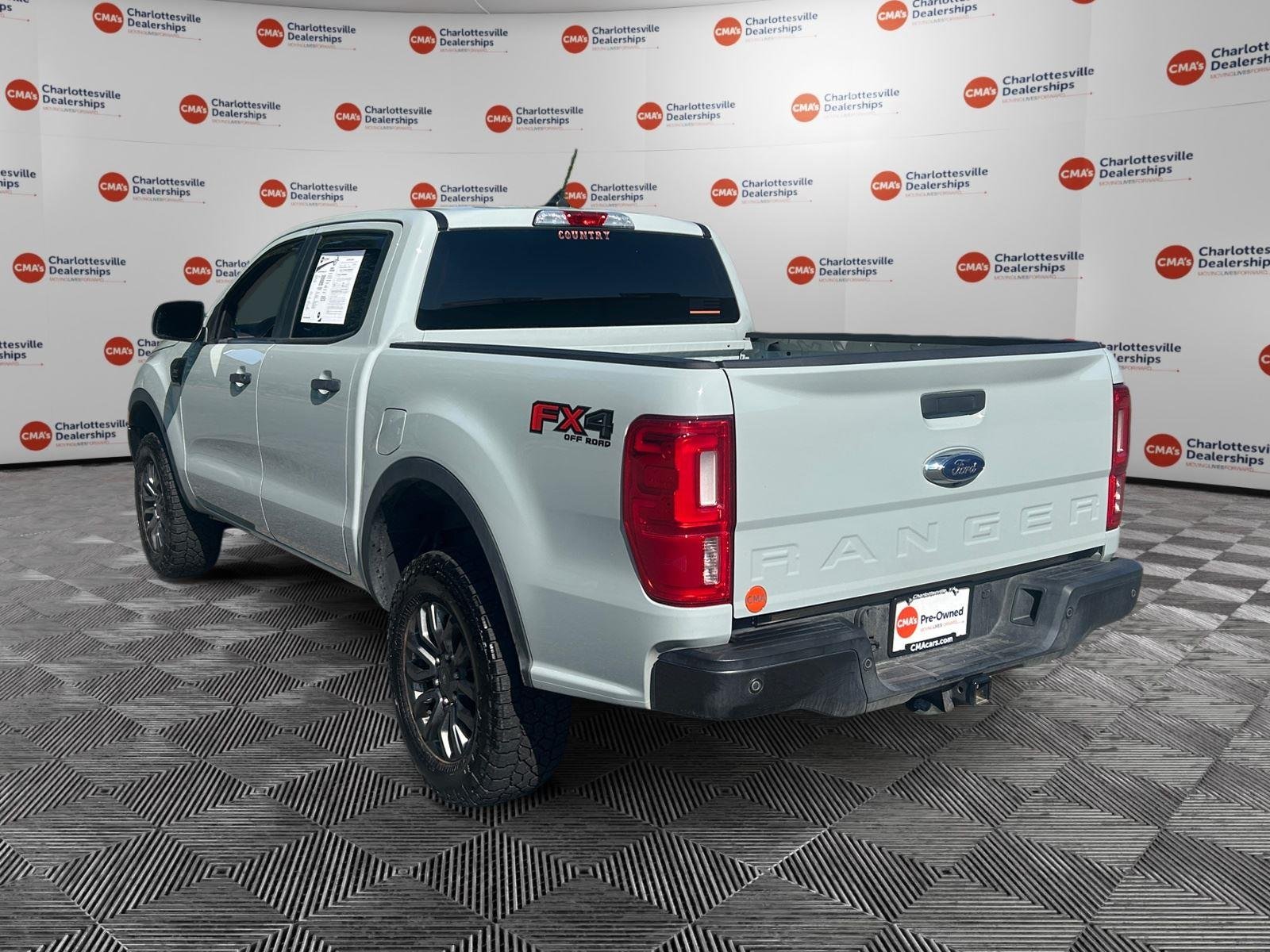 Used 2023 Cactus Gray Ford XLT image 3