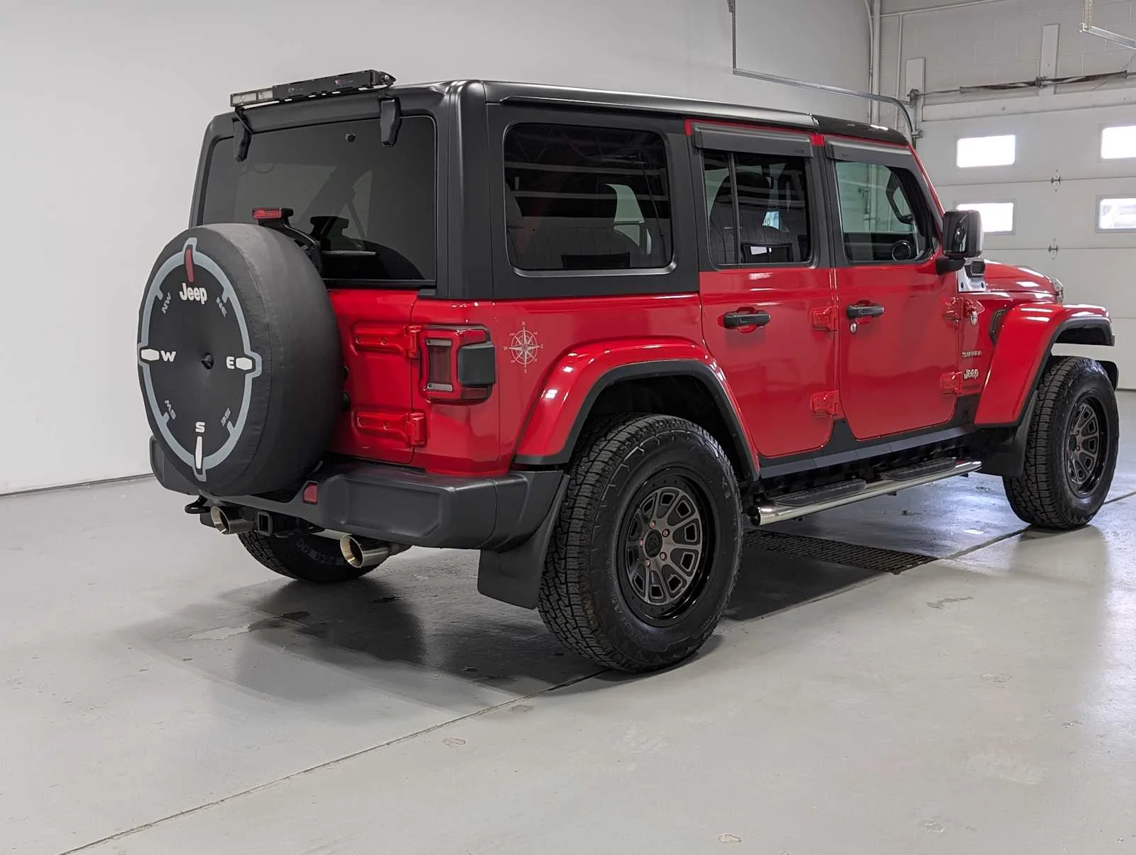 Used 2019 Firecracker Red Clearcoat Jeep Sahara image 8