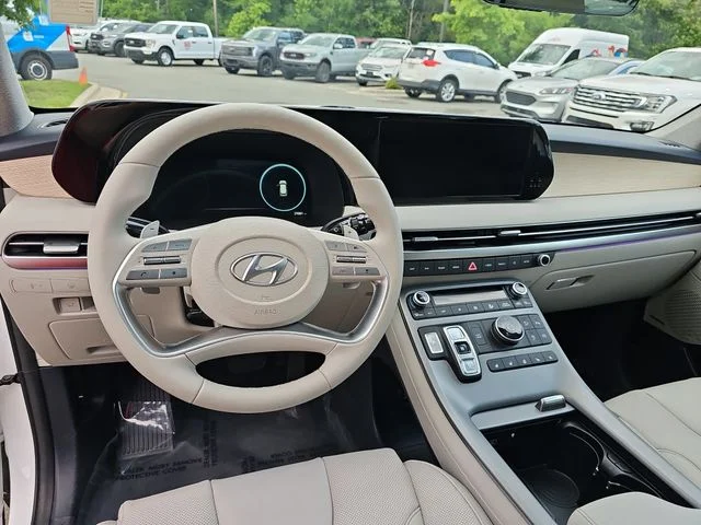 Used 2024 White Hyundai Limited image 17