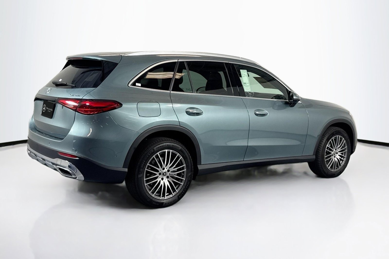 New 2026 Verde Silver Metallic Mercedes-Benz GLC 300 image 5