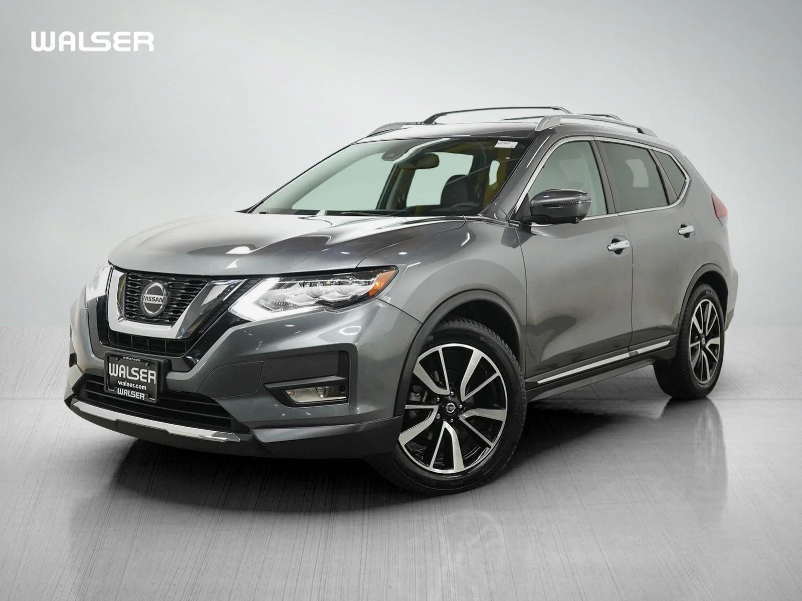 Used 2020 Gun Metallic Nissan SL image 1