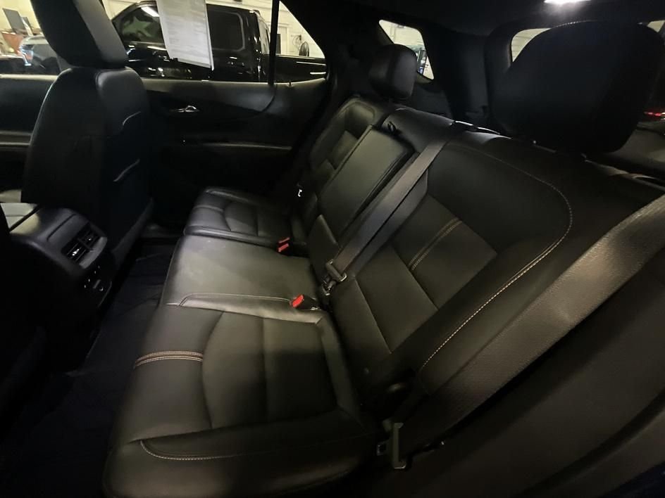 Used 2022 Blue Chevrolet Premier image 28