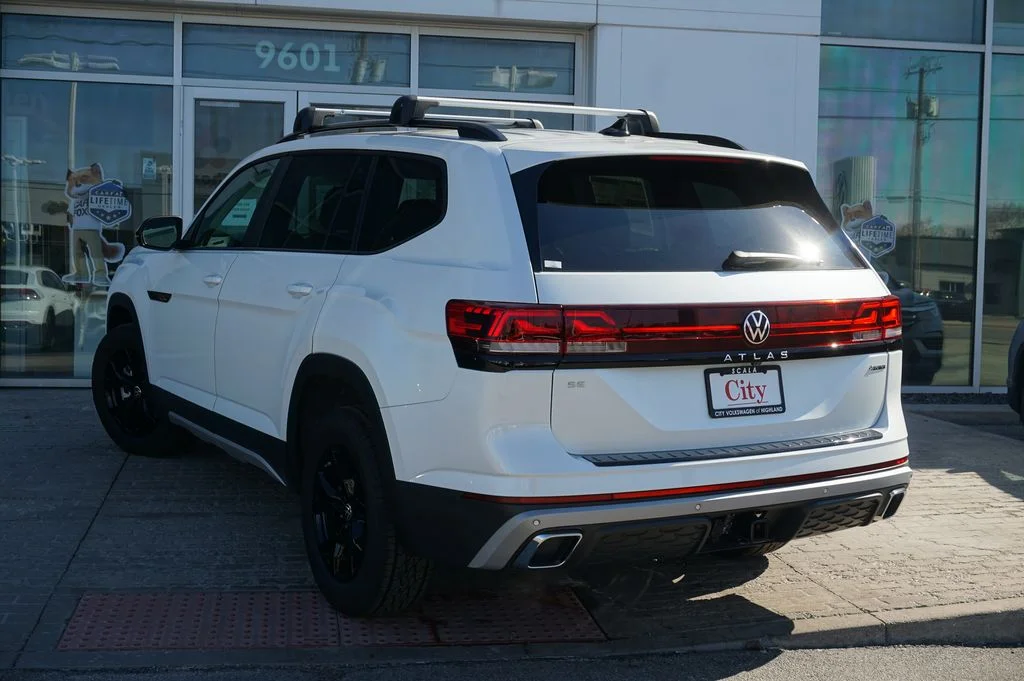 New 2026 White/off-white Volkswagen 2.0T Peak Edition image 7