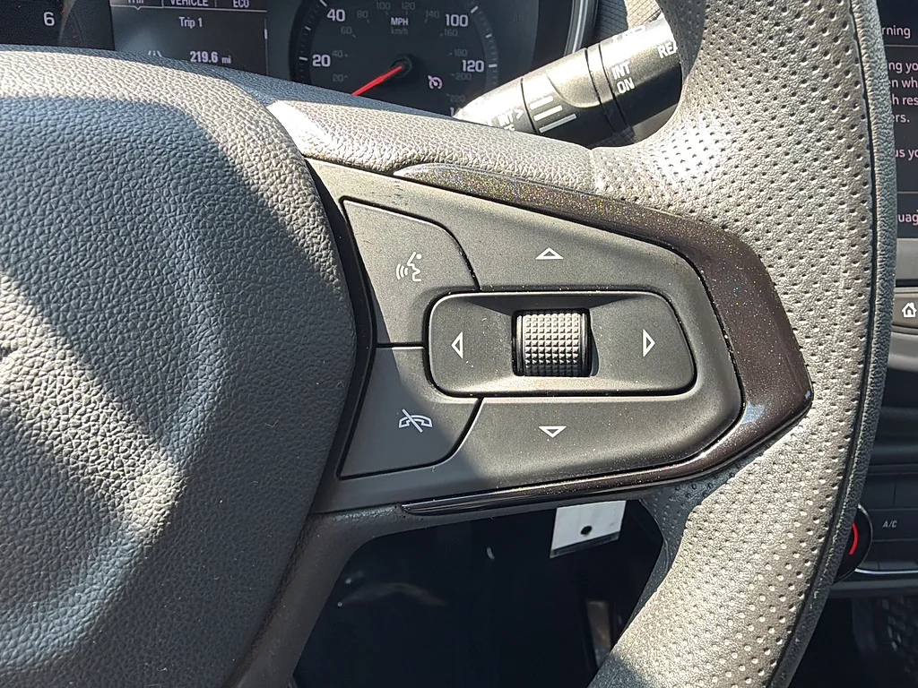 Used 2021 Summit White Chevrolet LS image 16