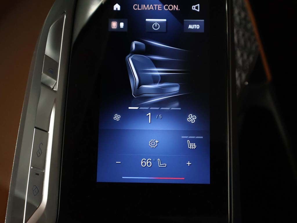 Used 2023 Black BMW 760i xDrive image 50