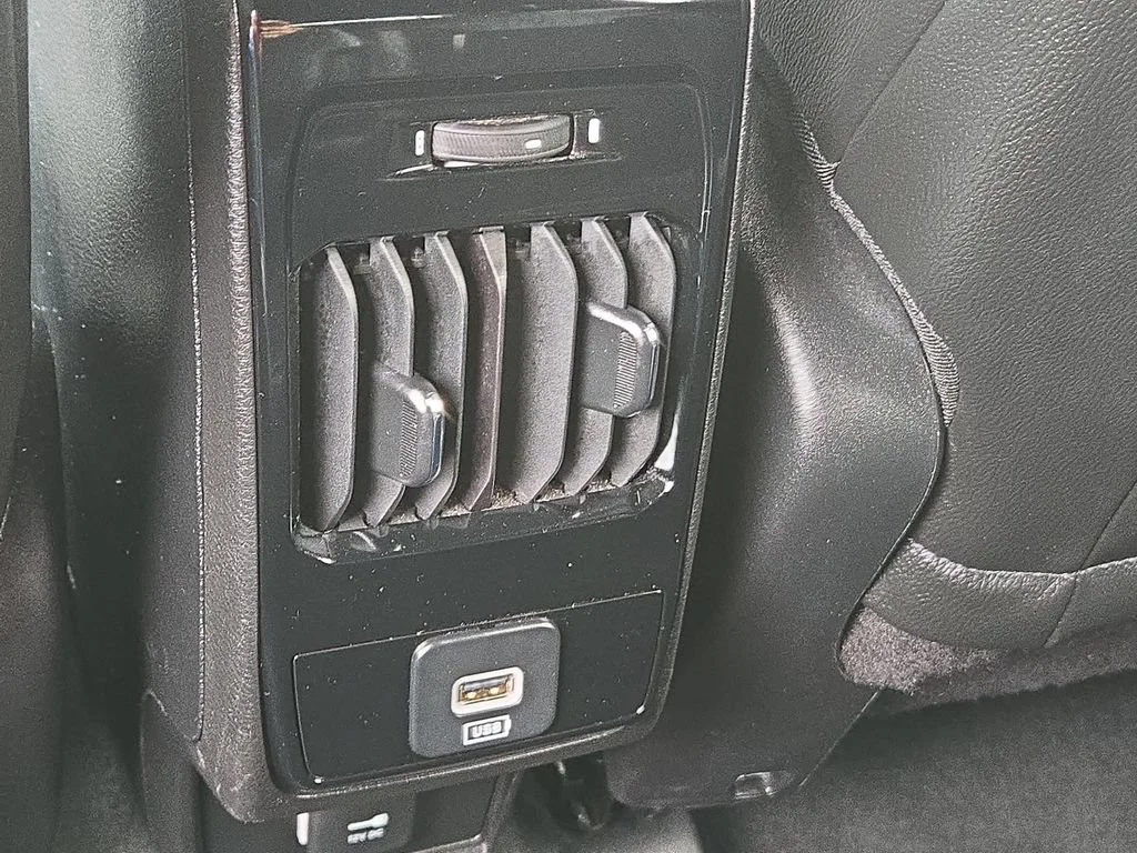 Used 2025 White Jeep Trailhawk image 42