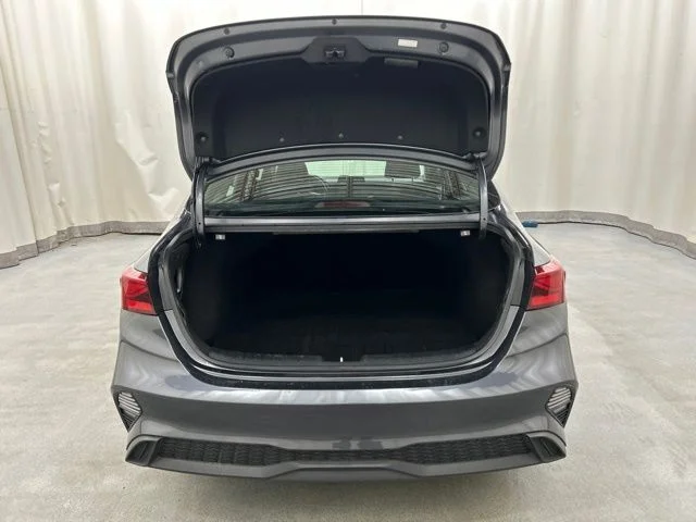 Used 2022 Gray Kia LXS image 21