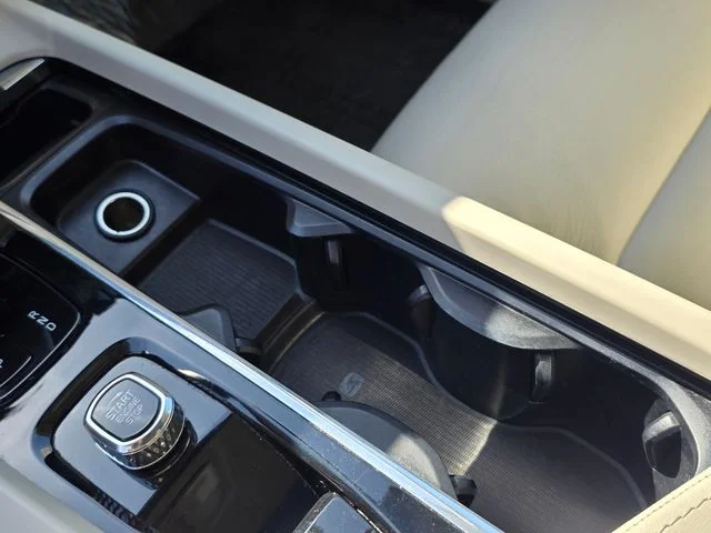 2023 Volvo XC60 Plus - Photo 37