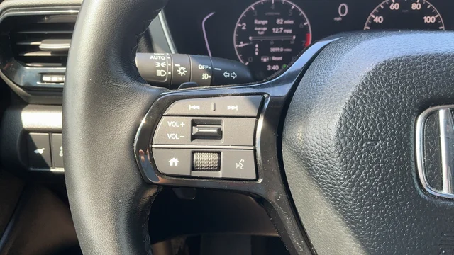 Used 2024  Honda EX-L image 12