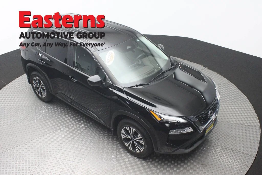 Used 2023 Black Nissan SV image 3