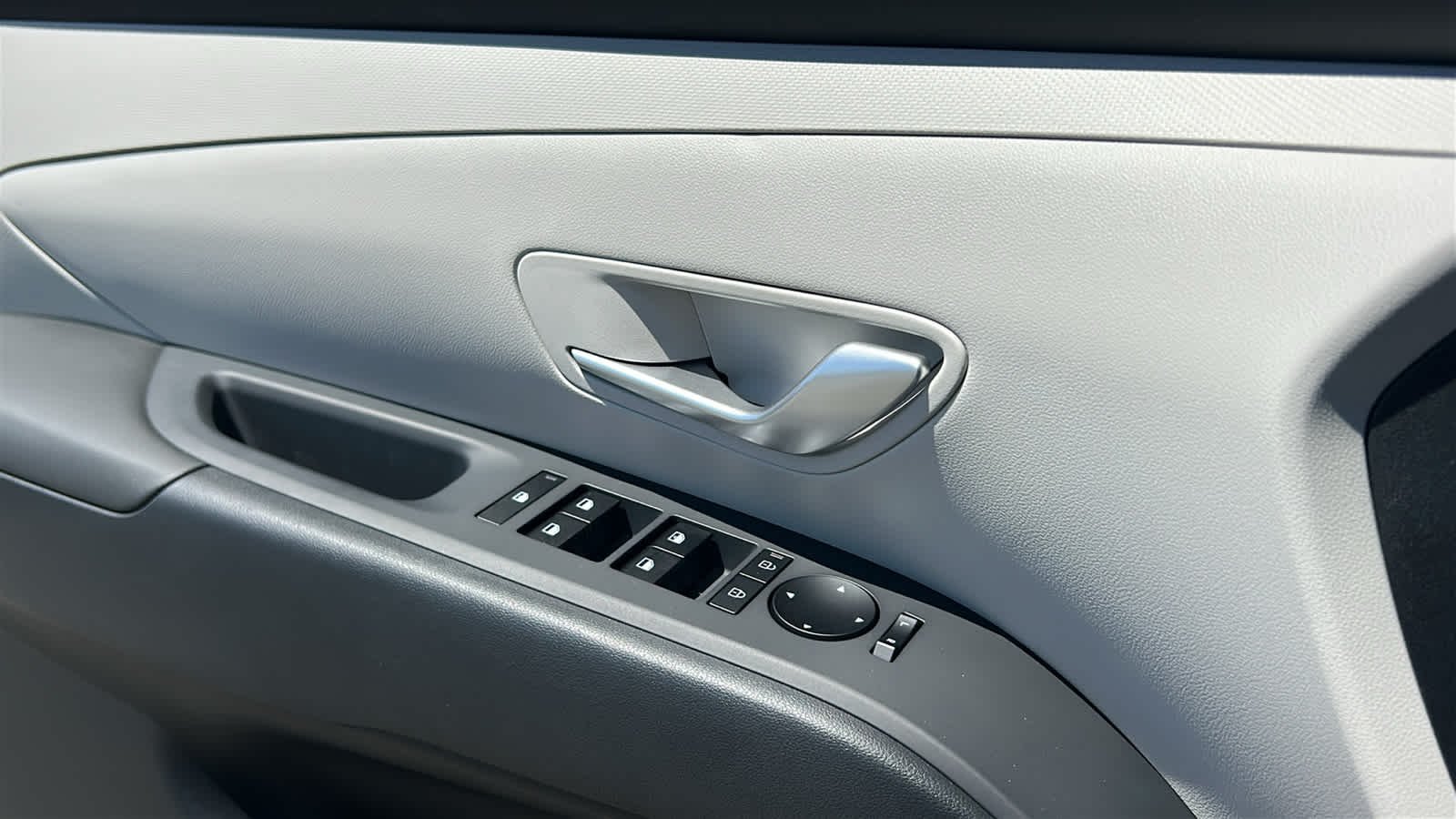 New 2026 Serenity White Pearl Hyundai SE AWD image 22