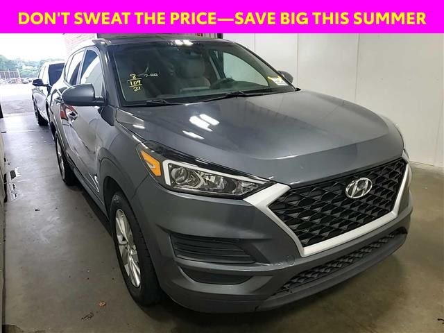 Used 2021 Gray Hyundai SE image 1