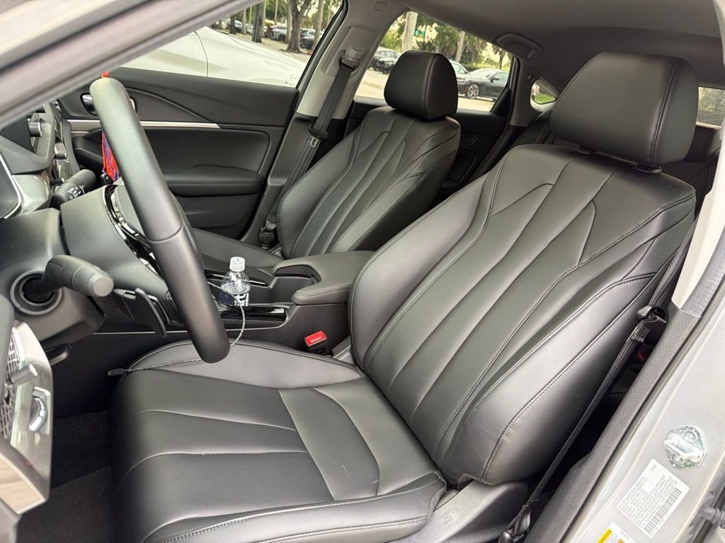 Used 2025 Platinum White Acura Base image 2