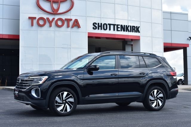 2026 Volkswagen Atlas SE w/Tech