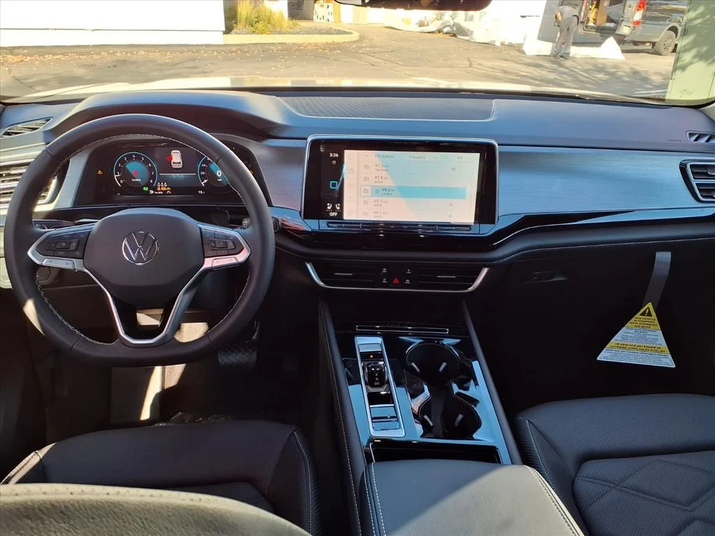 New 2026 Pure Gray Volkswagen 2.0T SE w/Technology image 13