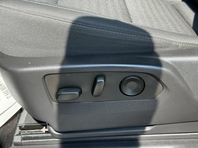 Used 2023 Sterling Gray Metallic Chevrolet LT image 18