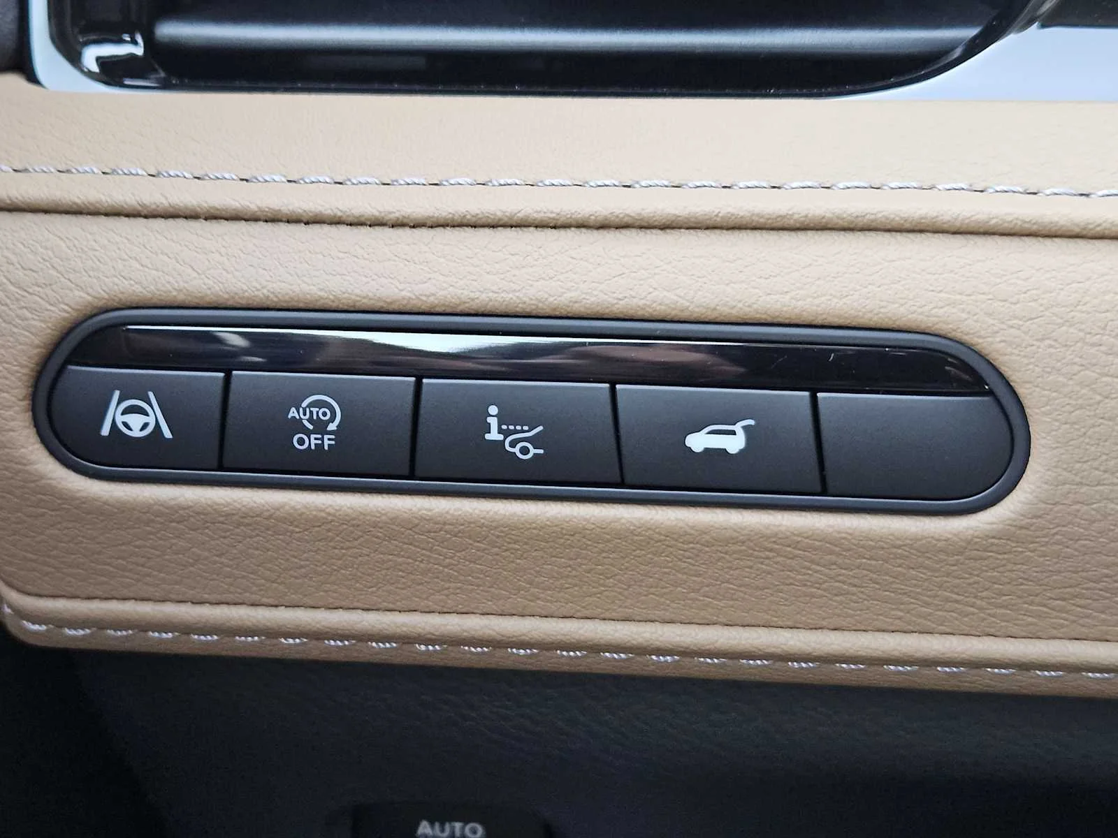 New 2026 DYNAMIC METAL INFINITI Luxe 2WD image 16