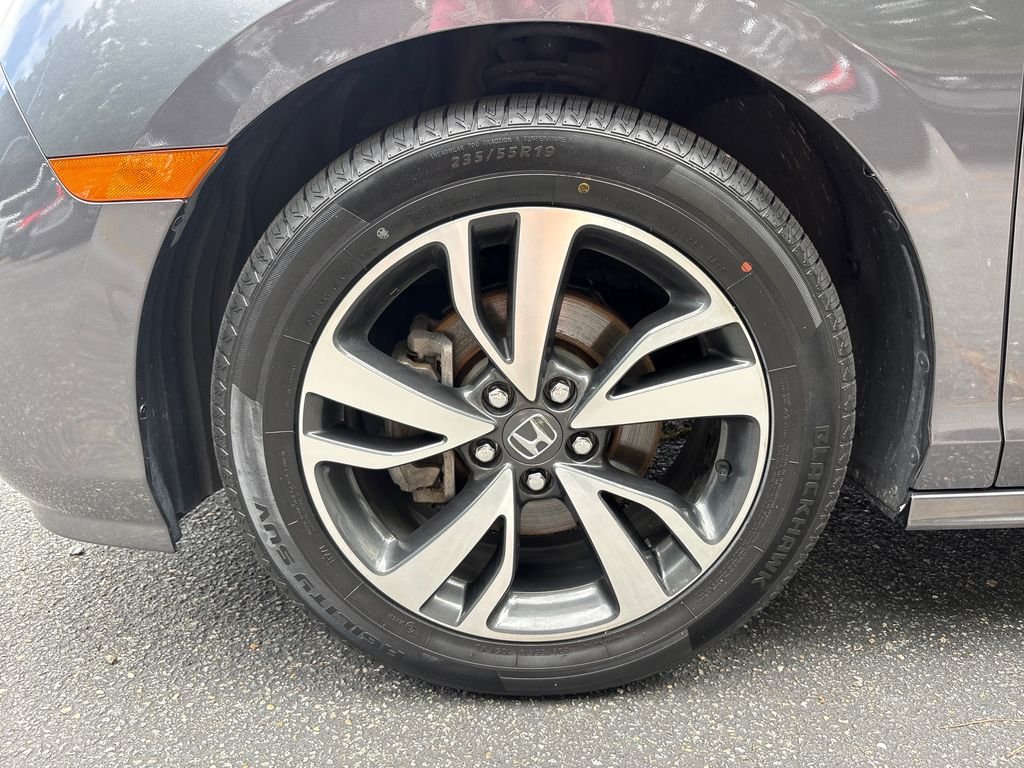 Used 2024 Gray Honda Touring image 10