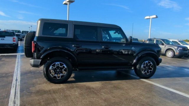 New 2026 Shadow Black Ford Outer Banks® image 96