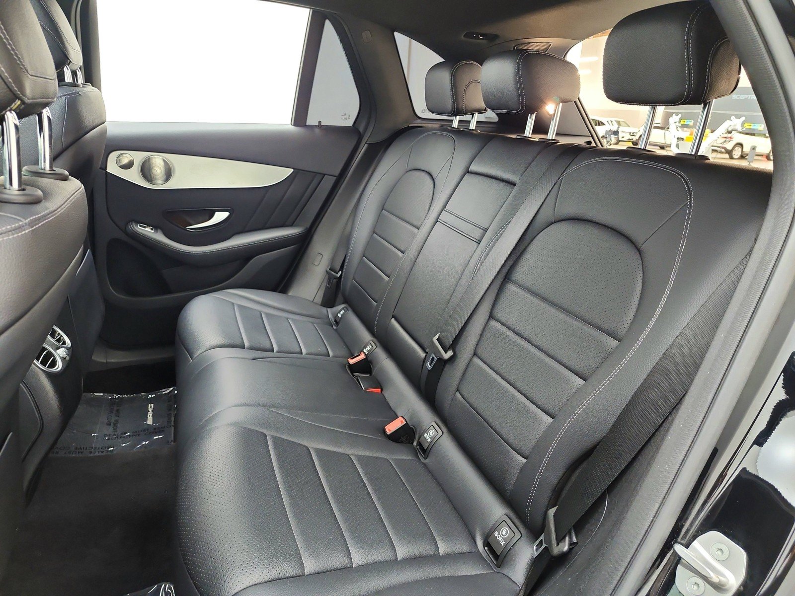 Used 2021 Black Mercedes-Benz GLC 300 SUV image 15