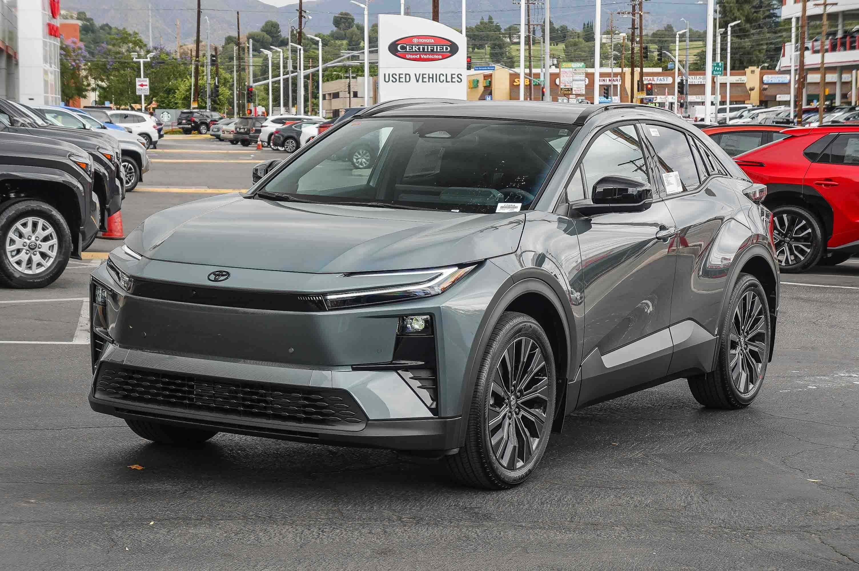 New 2026 Overcast Toyota XSE image 3
