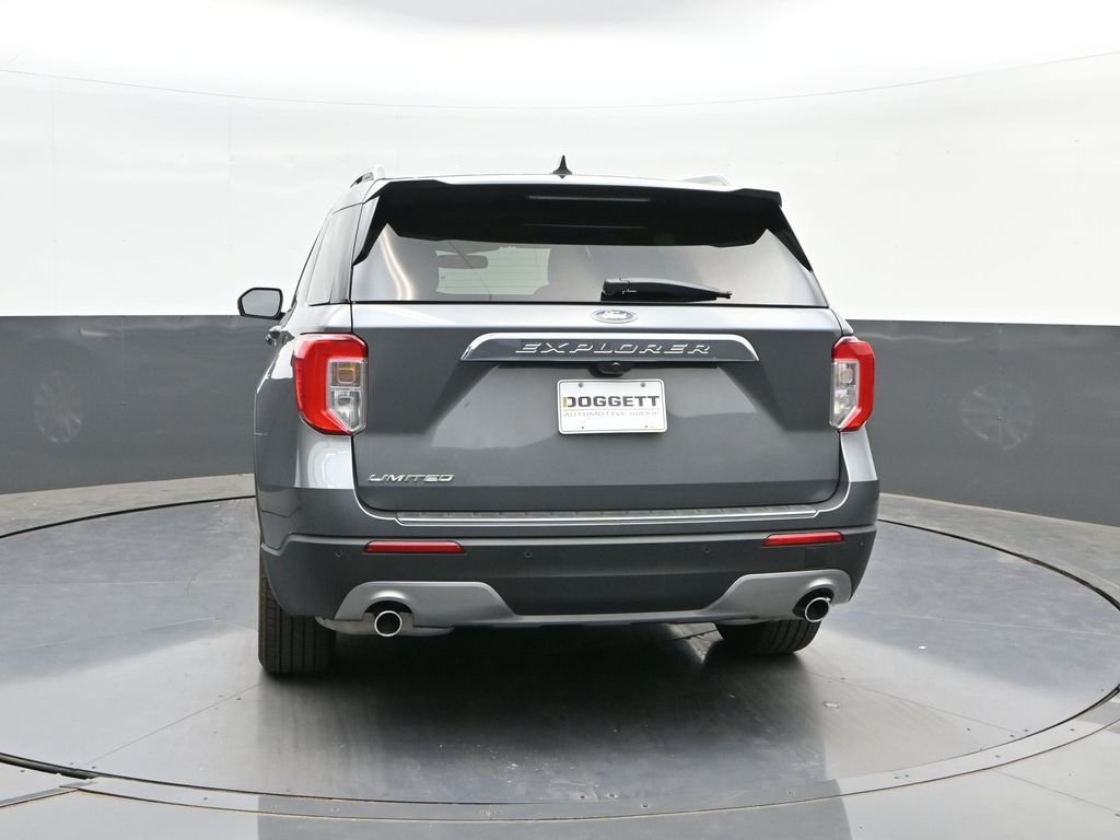 Used 2023 Gray Ford Limited image 8