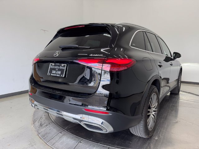 Used 2024 Black Mercedes-Benz GLC 300 image 31