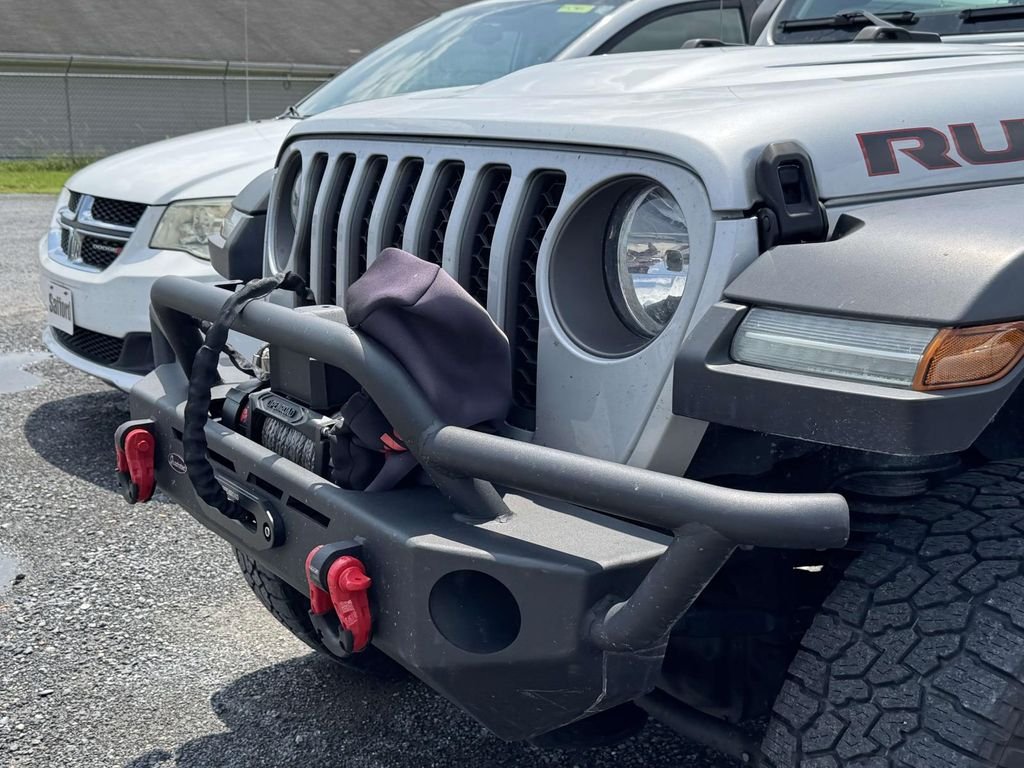 Used 2023 Silver Jeep Rubicon image 8