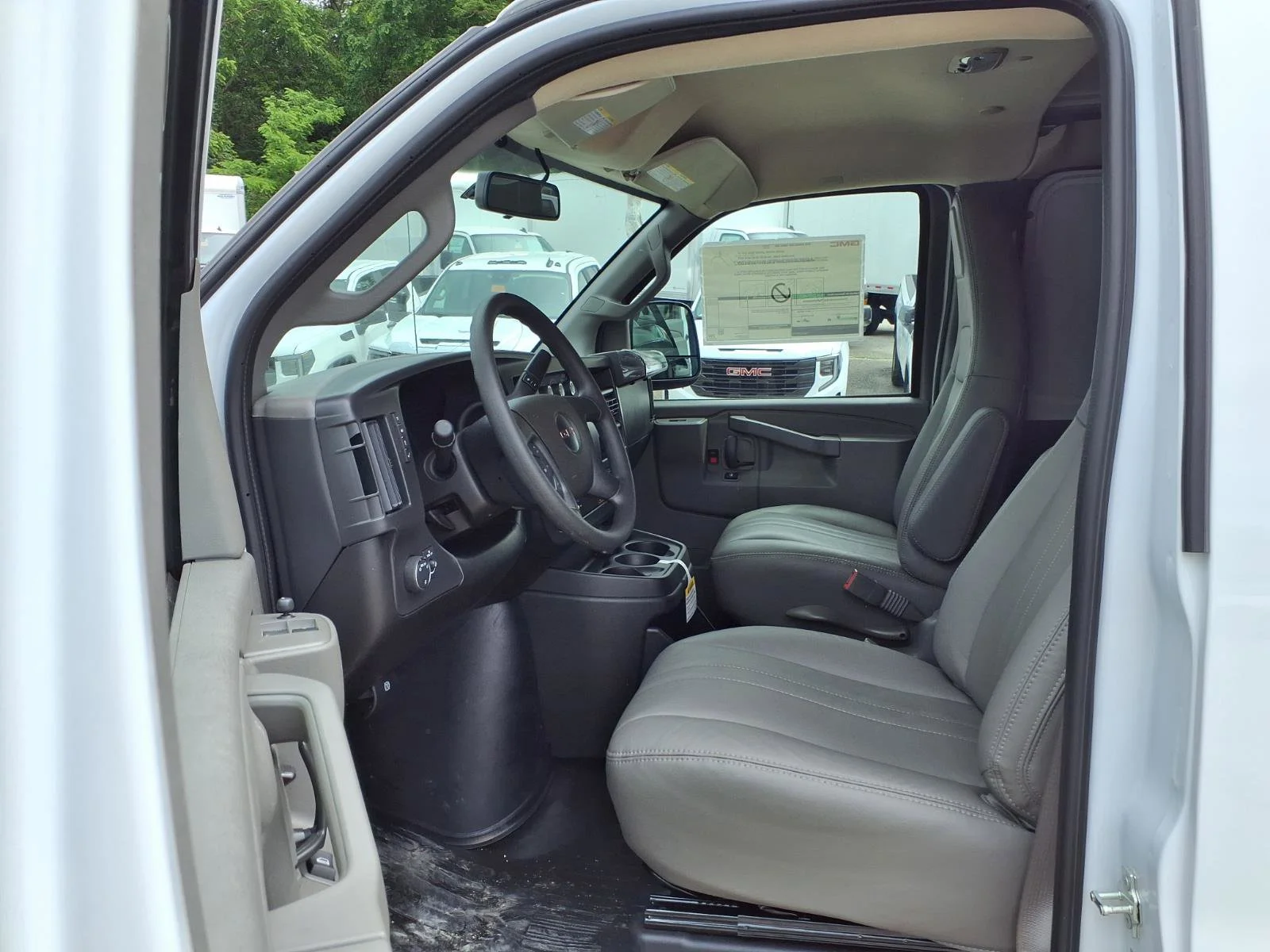 New 2026 Summit White GMC Work Van image 12