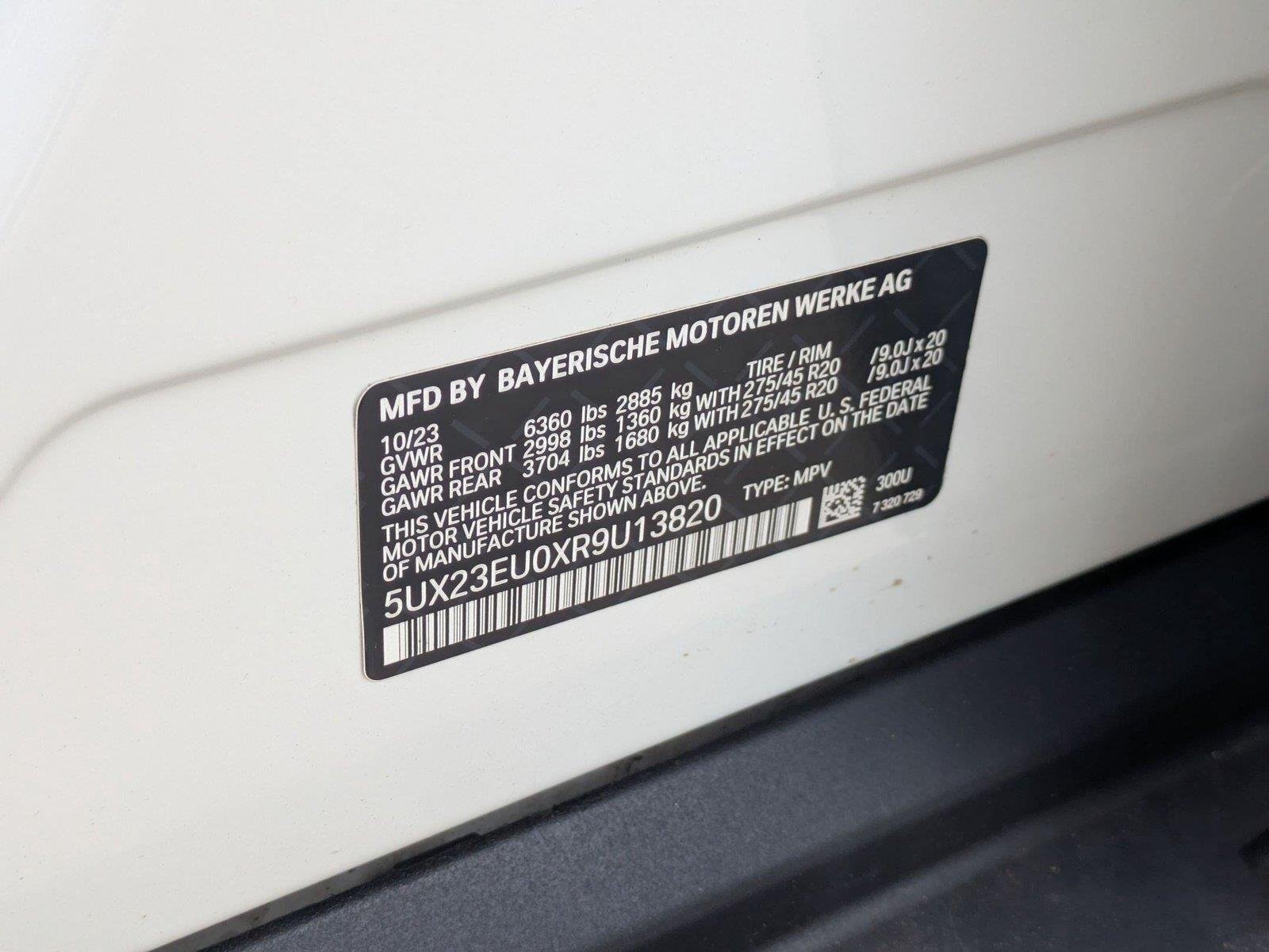 Used 2024 Alpine White BMW xDrive40i image 38