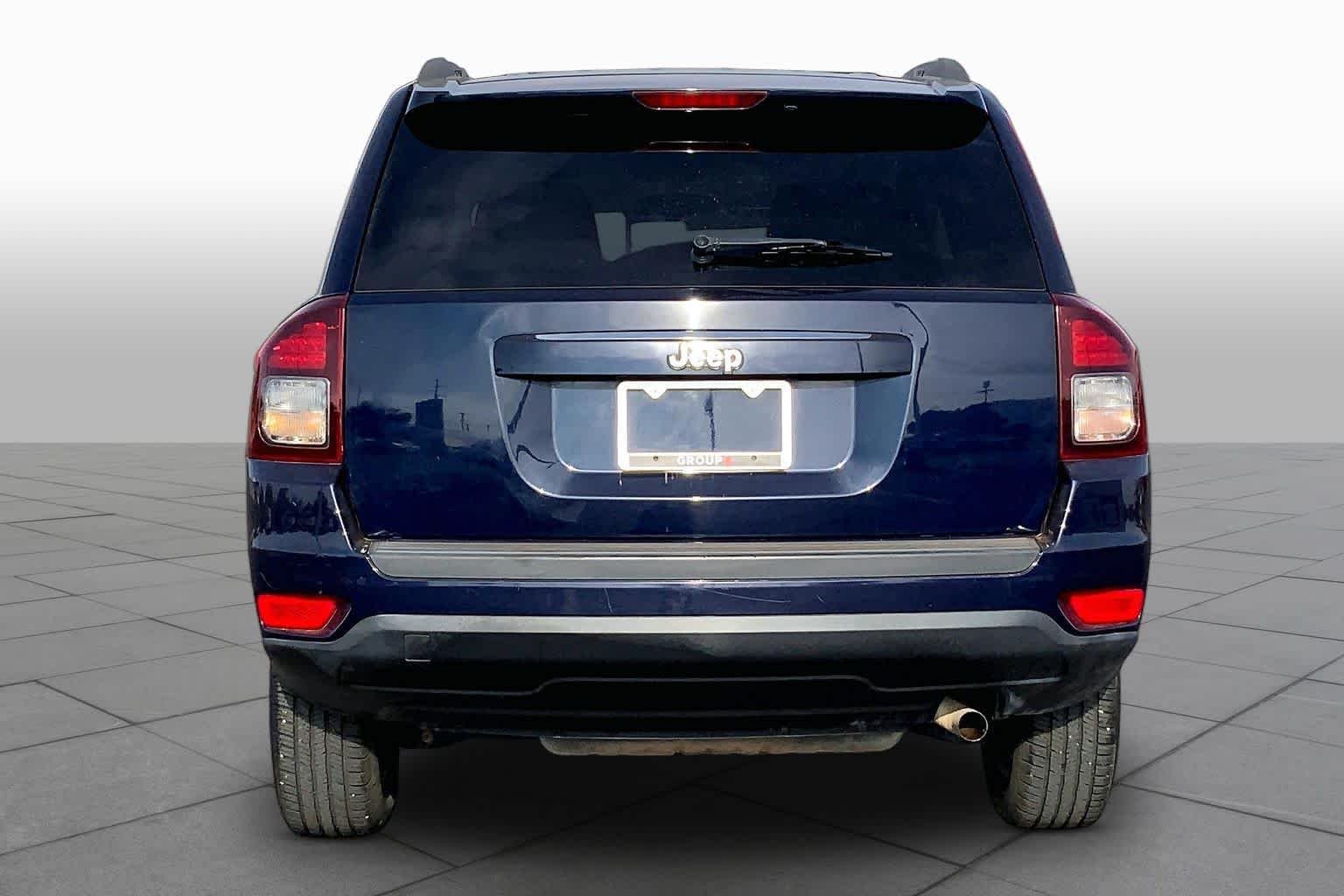 Used 2014 True Blue Pearlcoat Jeep Sport image 5
